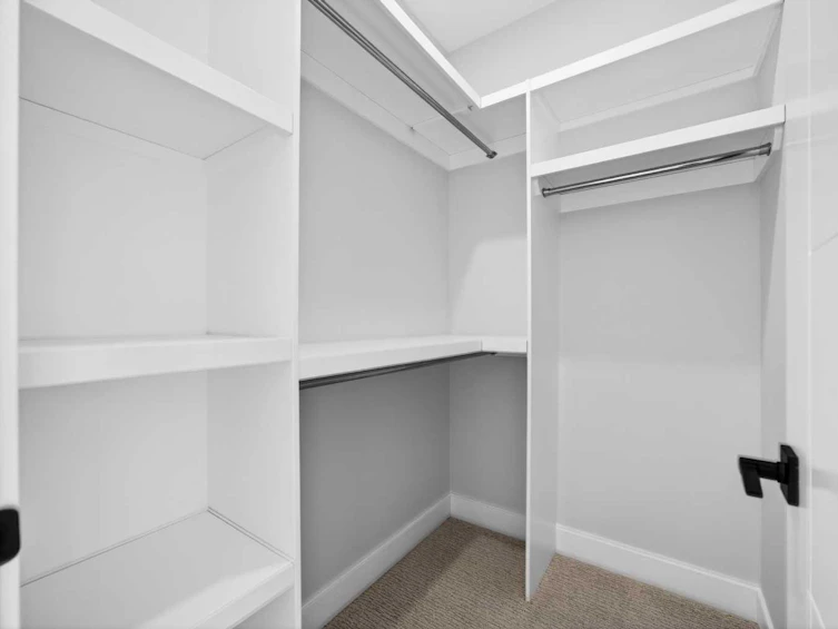 107 Hartford Road NW, Calgary, AB, T2K 2A7 - 37