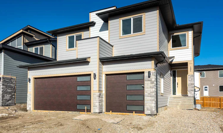 105 Waterford Passage