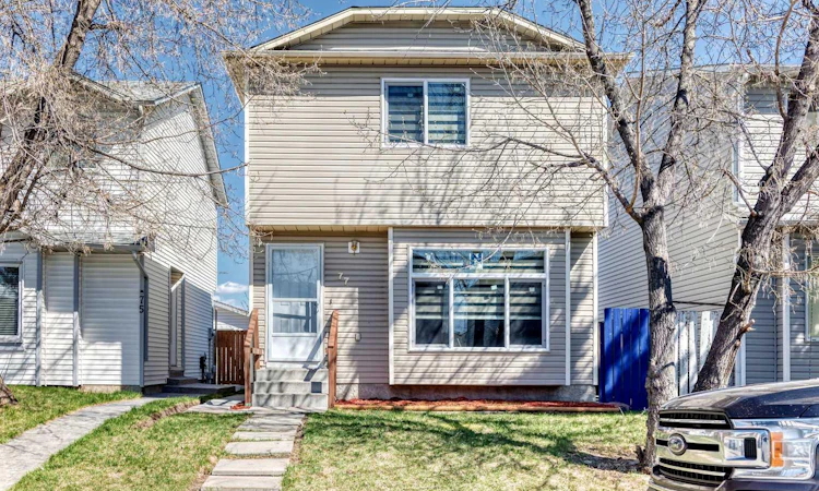 77 Martinbrook Road NE