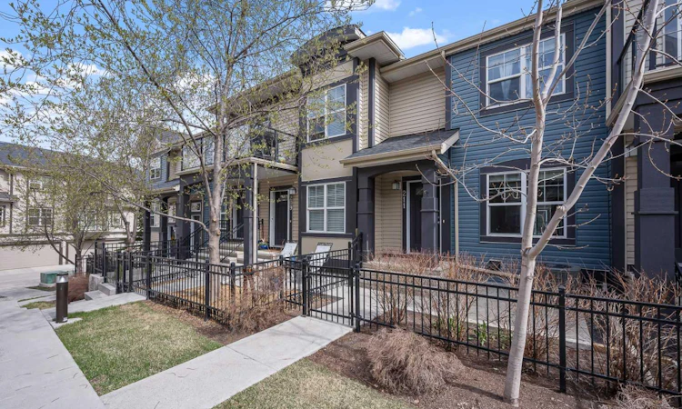 211 Mckenzie Towne Square SE