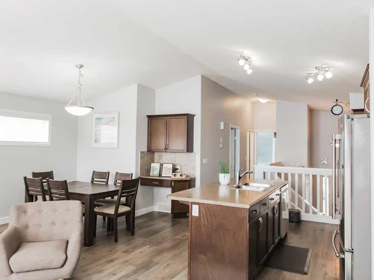 8509 102a Avenue, Grande Prairie, AB, T8X 0C6 - 9