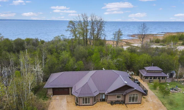 13520 Township Road 744