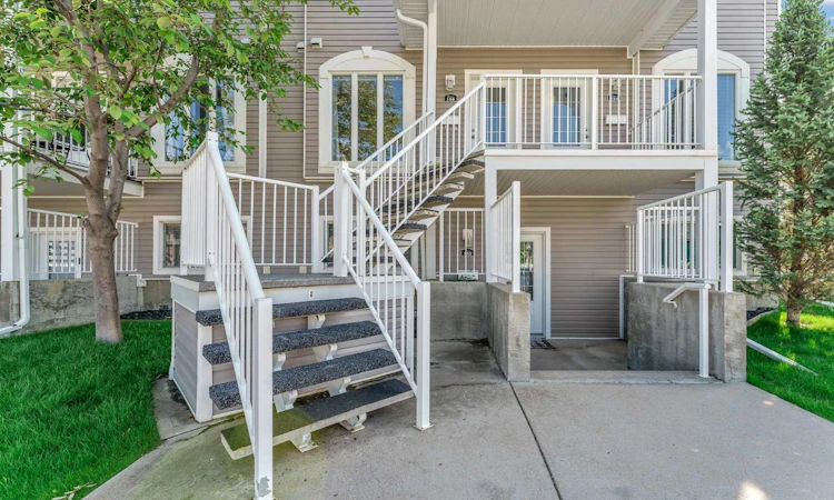 156 Somerset Lane SE