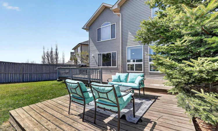 99 Evansmeade Crescent NW