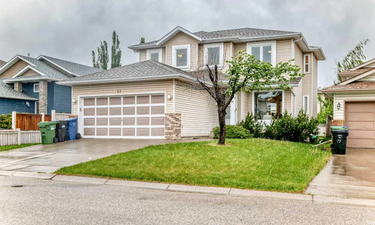 83 Hawkmount Green NW