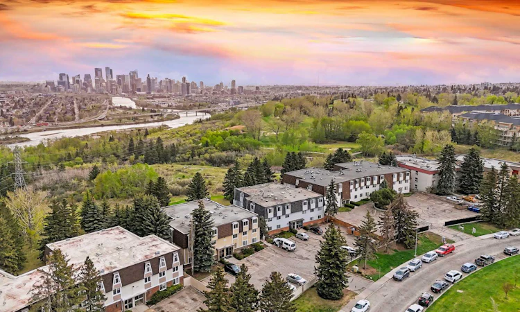 301-508 Cedar Crescent SW