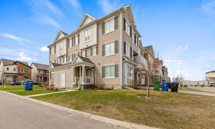 110 Cityscape Lane NE