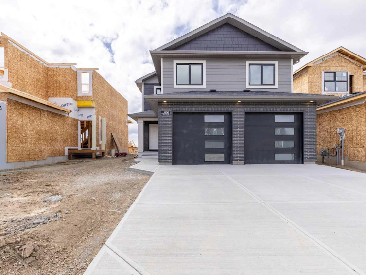 550 Malahat Green W, Lethbridge, AB, T1J 5W4 - 2