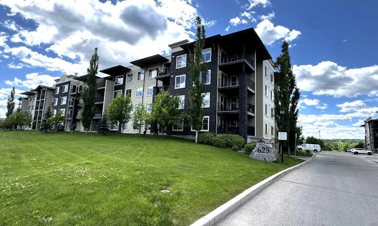 1103-625 Glenbow Drive