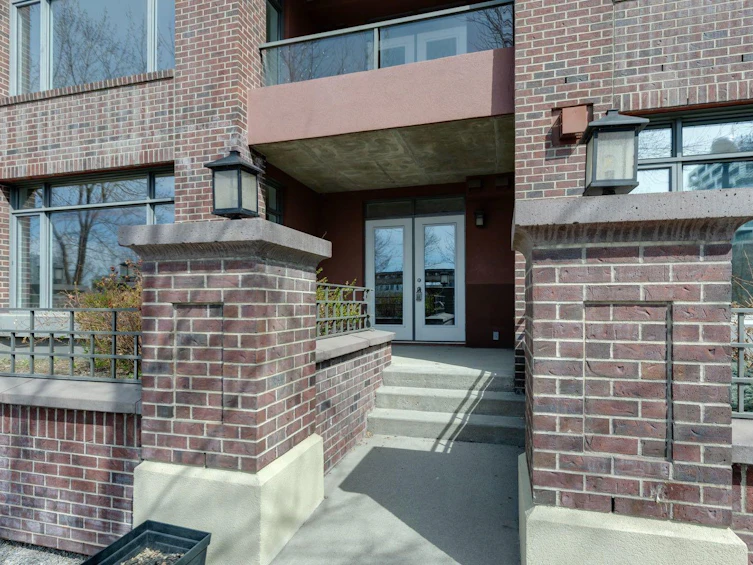108-990 Centre Avenue NE, Calgary, AB, T2E 2M9 - 35