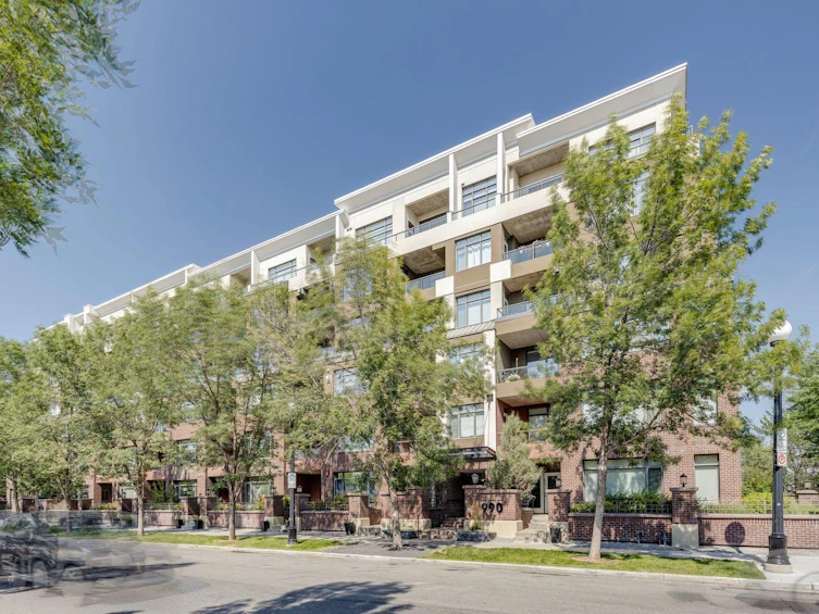 108-990 Centre Avenue NE, Calgary, AB, T2E 2M9