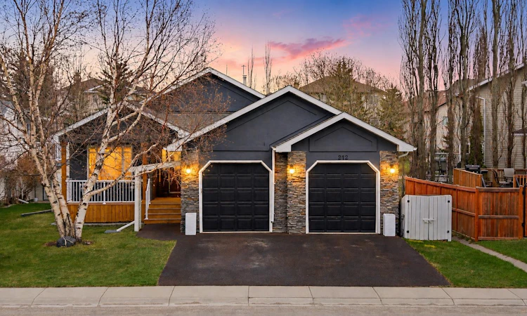 212 Cove Drive