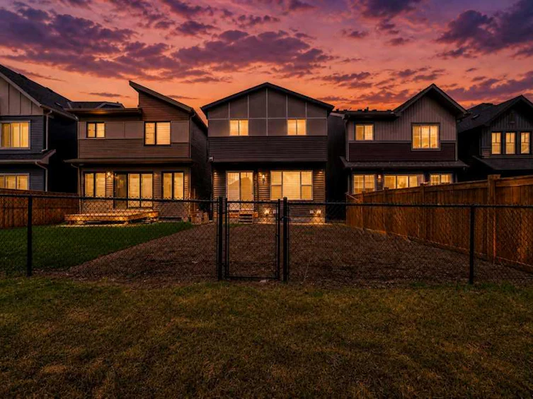 55 Silver Spruce Grove SW, Calgary, AB, T2X 5L9 - 46