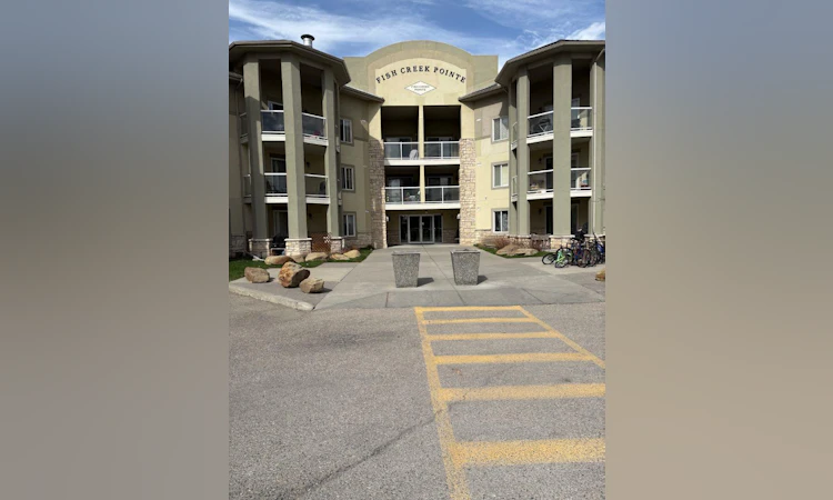 2112-2518 Fish Creek Boulevard SW