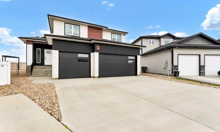 32 Somerside Way SE