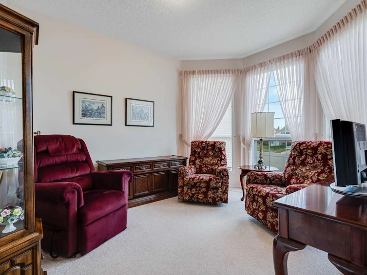 58 Evergreen Bay SW, Calgary, AB, T2Y 3E9 - 2