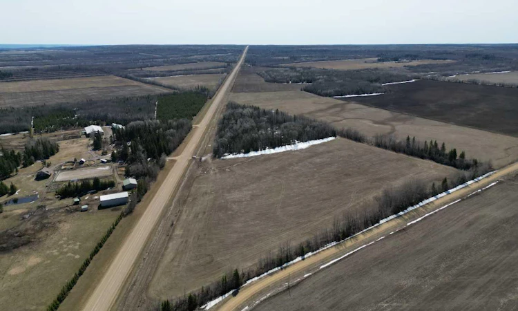 861070 Hwy 743
