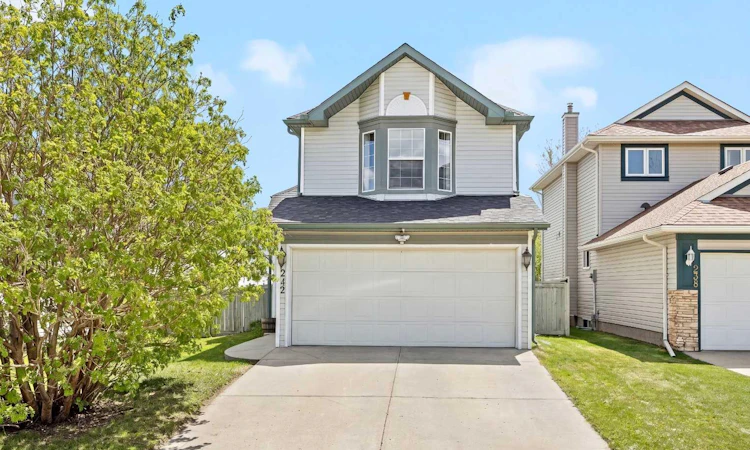 242 Hidden Spring Mews NW