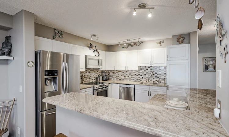 25-200 Sandstone Drive NW