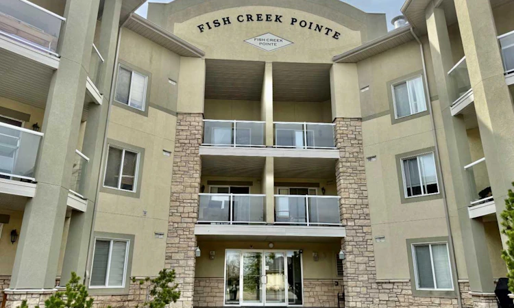 1212-2518 Fish Creek Boulevard SW