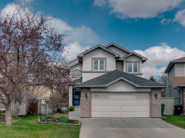 941 Riverview Place SE, Calgary, AB, T2C 4K8