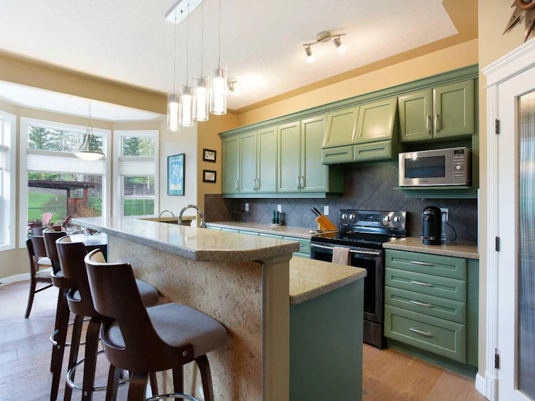 30 Discovery Ridge Gardens SW, Calgary, AB, T3H 5L6 - 8