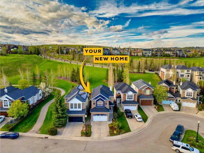 30 Discovery Ridge Gardens SW - 2