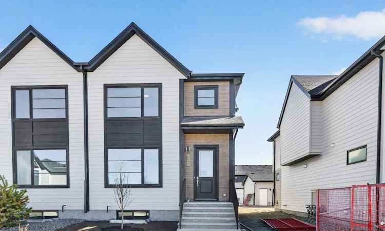 1105 Sailfin Heath