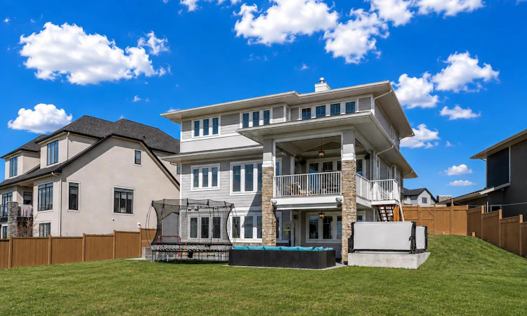 103 Brome Bend