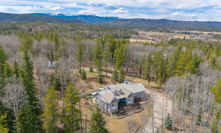 363 Wild Rose Close