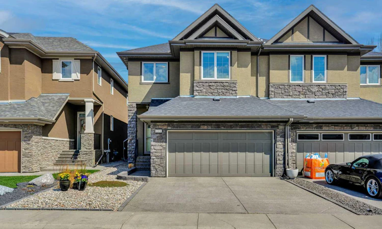 109 Cranleigh Place SE