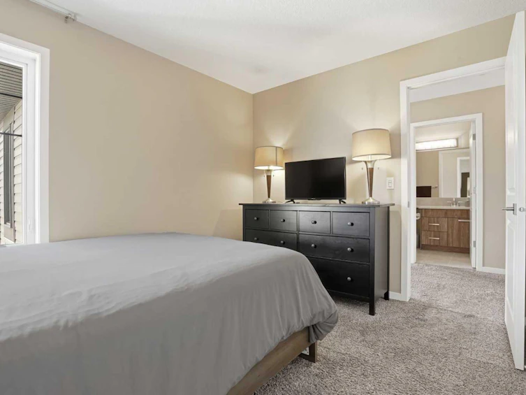 296 Walden Parade SE, Calgary, AB, T2X 2A6 - 32