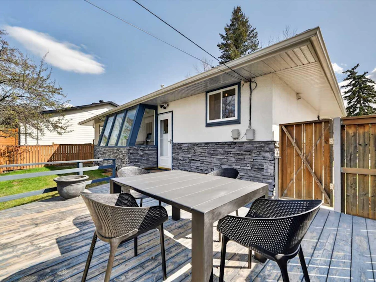3112 34 Avenue SW, Calgary, AB, T3E 0Z1 - 34