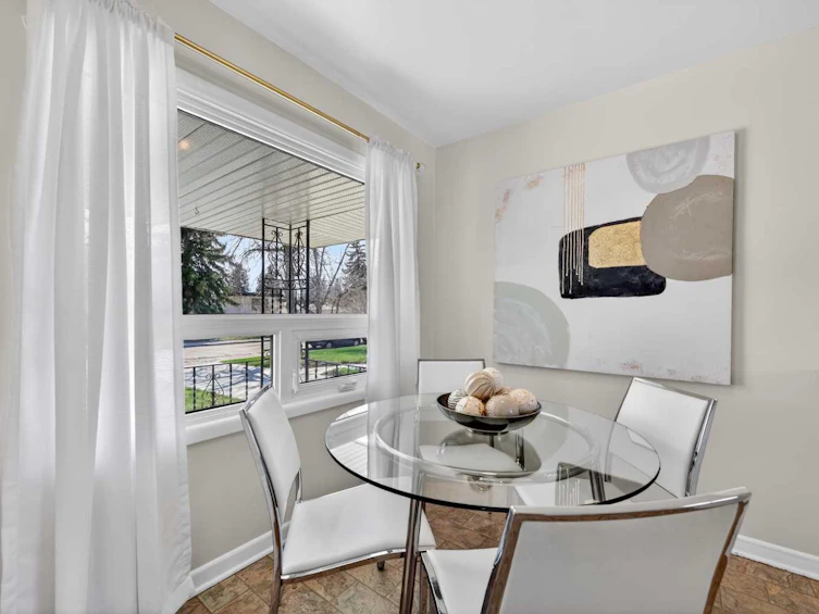 3112 34 Avenue SW, Calgary, AB, T3E 0Z1 - 10