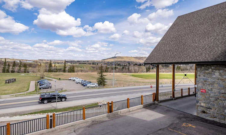213-77 George Fox Trail W