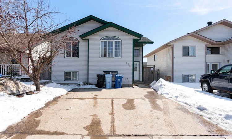 122 Wolff Way