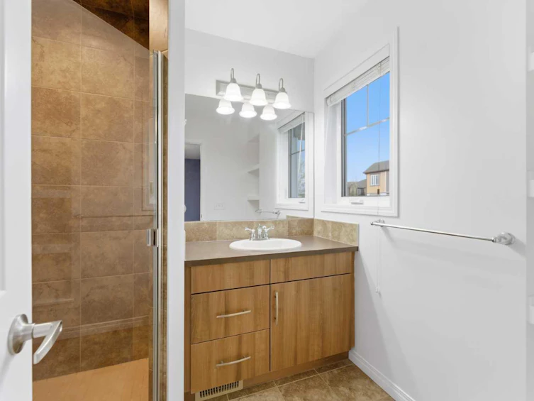 547 Windstone Common SW, Airdrie, AB, T4B 3T3 - 21