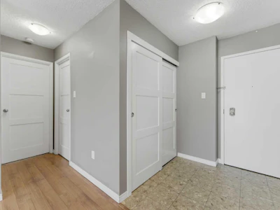 202-1334 14 Avenue SW - 5