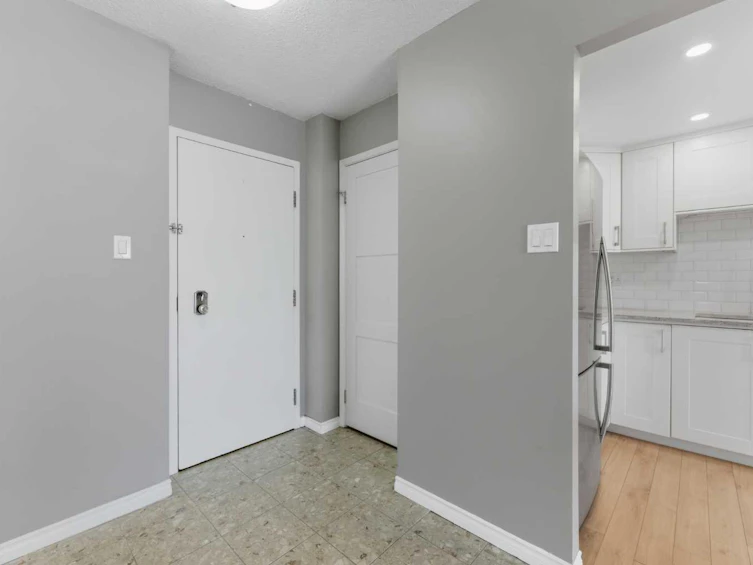 202-1334 14 Avenue SW, Calgary, AB, T3C 0W2 - 4