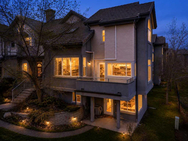 1-5616 14 Avenue SW, Calgary, AB, T3H 3P9 - 2