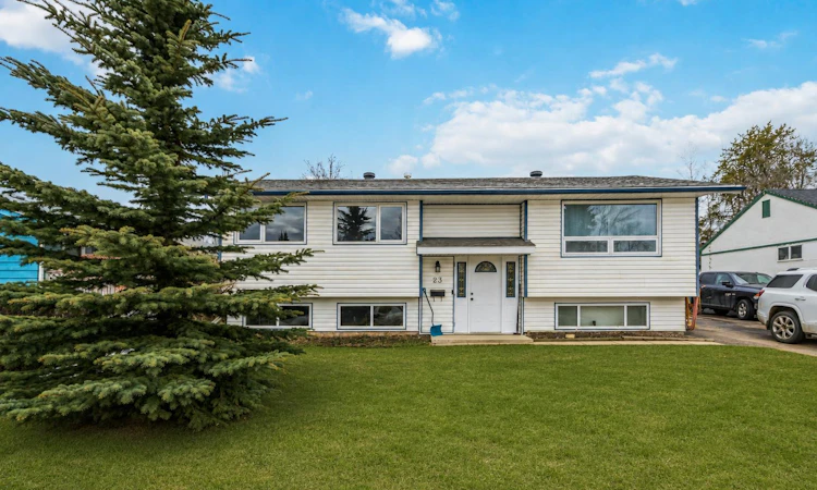 23 Clark Crescent