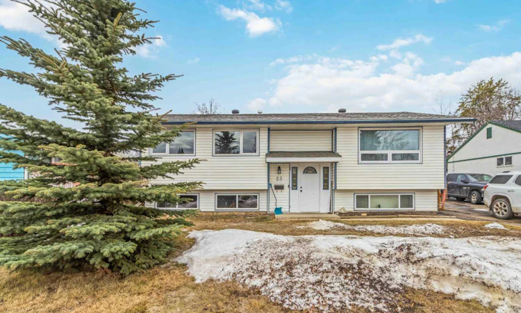 23 Clark Crescent