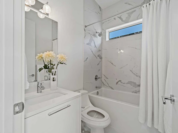 2115 Bowness Road NW, Calgary, AB, T2N 3L2 - 29