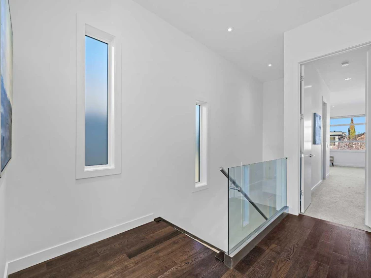 2115 Bowness Road NW, Calgary, AB, T2N 3L2 - 21