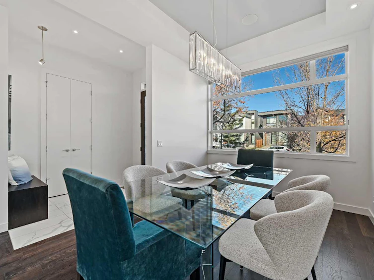 2115 Bowness Road NW, Calgary, AB, T2N 3L2 - 5