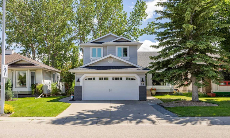 17 Sunset Crescent