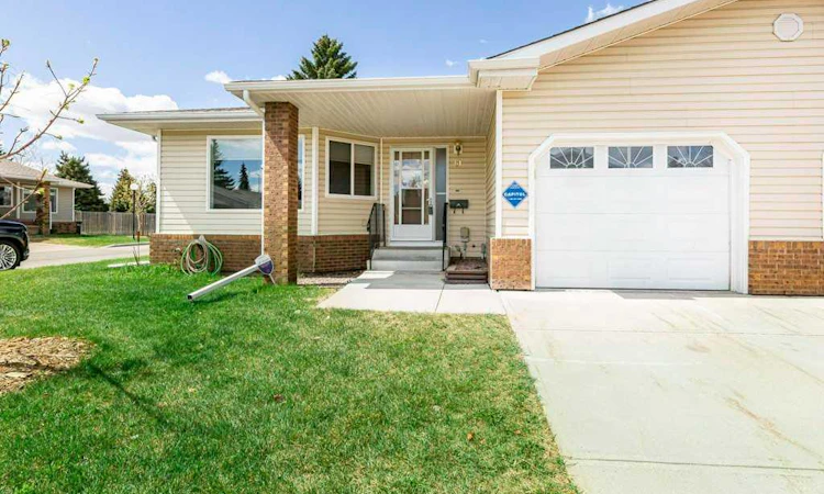 61-2816 Botterill Crescent