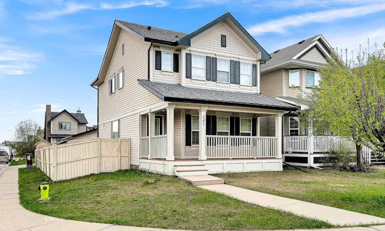 247 Evermeadow Avenue SW