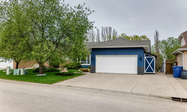 260 Westchester Way