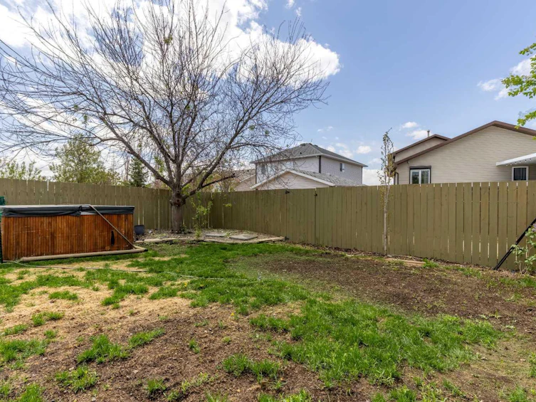 38 Blackfoot Road W, Lethbridge, AB, T1K 6J4 - 39